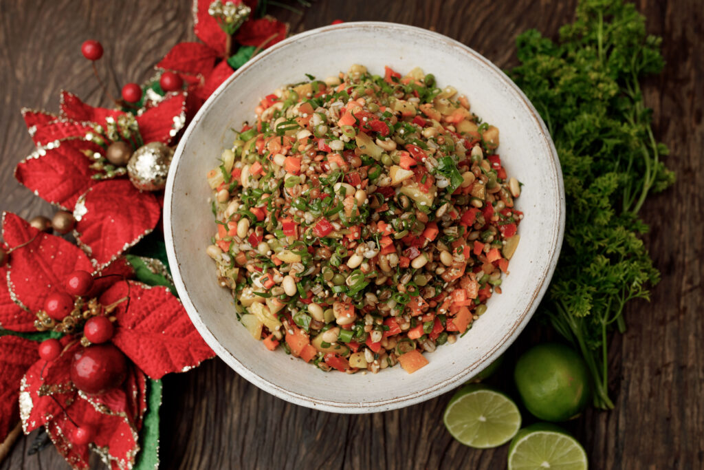 Salada cítrica do cardápio de encomendas do Quintana Gastronomia para a Ceia de Natal 2025 em Curitiba.